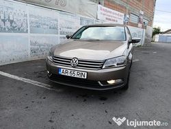 Utilizat 2013 VW Passat Berlinǎ | 7.500 EUR