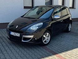 Culoarenegru Utilizat 2011 Renault Scénic III Dynamique Monovolum | 4.200 EUR (Preț OK)