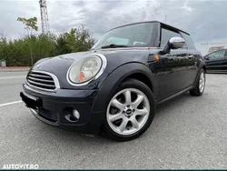 Culoarenegru Utilizat 2007 Mini ONE Hatchback | 1.999 EUR (Super Preț)