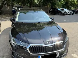 Negru Utilizat 2021 Skoda Octavia Selection Break | 16.300 EUR (Preț OK)