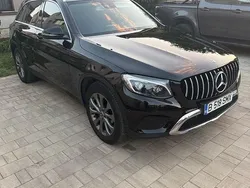Culoarenegru Utilizat 2017 Mercedes GLC220 SUV | 20.499 EUR (Puțin scump)