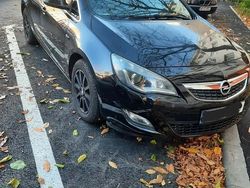 Negru Utilizat 2011 Opel Astra Sport Break | 3.000 EUR (Preț OK)