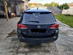 Utilizat 2016 Opel Astra Break | 8.995 EUR (Scump)