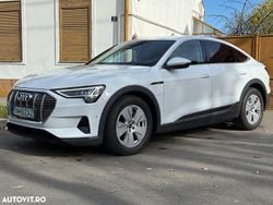 Culoarealb Utilizat 2021 Audi e-tron Comfort SUV | 34.900 EUR (Preț bun)