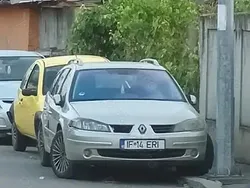 Utilizat 2006 Renault Laguna II Hatchback | 500 EUR (Preț OK)