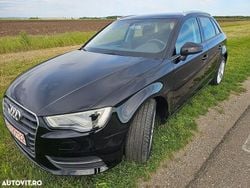 Negru Utilizat 2016 Audi A3 Sportback Attraction Hatchback | 9.100 EUR