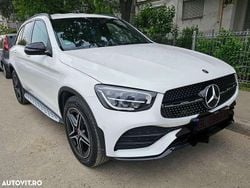Culoarealb Utilizat 2019 Mercedes GLC220 AMG line SUV | 31.900 EUR (Puțin scump)