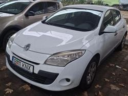 Culoarealb Utilizat 2011 Renault Mégane III Authentique Hatchback | 3.200 EUR (Preț OK)