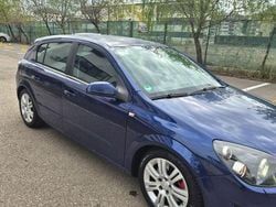 Culoarealbastru Utilizat 2009 Opel Astra Sport Hatchback | 2.990 EUR (Preț OK)
