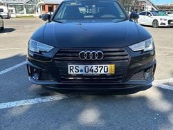 Culoarenegru Utilizat 2019 Audi A4 S-Line Berlinǎ | 18.990 EUR (Preț bun)