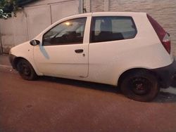 Utilizat 2007 Fiat Punto Hatchback | 800 EUR