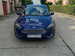 Albastru Utilizat 2017 Ford Focus Trend Berlinǎ | 6.000 EUR (Preț bun)