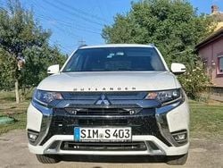 Utilizat 2021 Mitsubishi Outlander P-HEV SUV | 22.500 EUR (Preț bun)