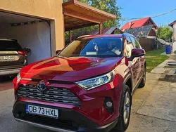 Culoarerosu Utilizat 2019 Toyota RAV4 Hybrid Luxury SUV | 31.000 EUR (Scump)
