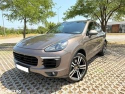 Culoaremaro Utilizat 2016 Porsche Cayenne SUV | 26.400 EUR (Preț OK)