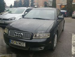 Negru Utilizat 2002 Audi A4 Berlinǎ | 1.900 EUR (Preț OK)