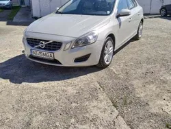 Utilizat 2013 Volvo S60 Berlinǎ | 9.300 EUR