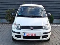 Alb Utilizat 2011 Fiat Panda Hatchback | 1.950 EUR