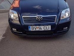 Culoarealbastru Utilizat 2004 Toyota Avensis Executive Berlinǎ | 3.100 EUR