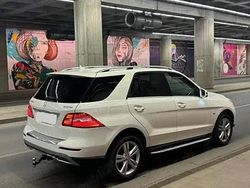 Utilizat 2012 Mercedes ML350 SUV | 14.000 EUR (Preț OK)