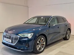 Albastru mediu normal Utilizat 2019 Audi e-tron Advanced Plus SUV | 33.500 EUR