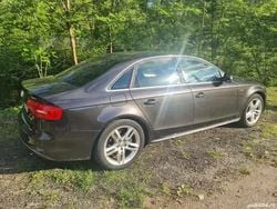 Utilizat 2014 Audi A4 Berlinǎ | 10.100 EUR (Preț bun)