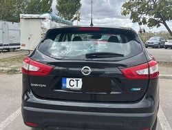 Culoarenegru Utilizat 2015 Nissan Qashqai N-Connecta SUV | 10.100 EUR (Preț bun)