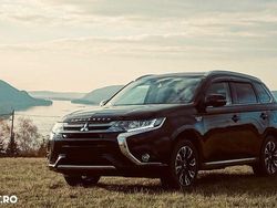 Negru Utilizat 2017 Mitsubishi Outlander P-HEV Top SUV | 15.750 EUR