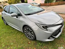 Gri Utilizat 2019 Toyota Corolla Executive Berlinǎ | 16.390 EUR (Super Preț)