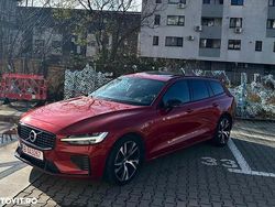 Culoarerosu Utilizat 2020 Volvo V60 R-Design Break | 20.888 EUR