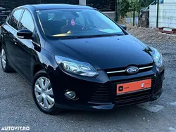 Negru Utilizat 2013 Ford Focus Titanium | 4.100 EUR (Super Preț)