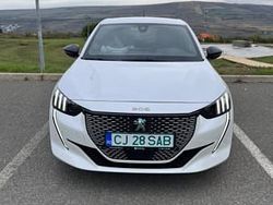 Alb Utilizat 2021 Peugeot e-208 GT Hatchback | 17.250 EUR