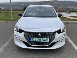 Alb Utilizat 2021 Peugeot e-208 GT Hatchback | 17.500 EUR