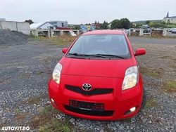 Culoarerosu Utilizat 2010 Toyota Yaris Multidrive S | 6.190 EUR (Puțin scump)