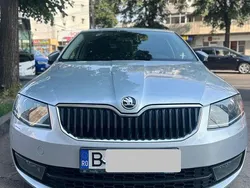 Argint Utilizat 2015 Skoda Octavia Ambition Hatchback | 7.900 EUR (Preț bun)