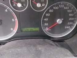 Rosu Utilizat 2005 Ford Focus Break | 1.200 EUR (Preț bun)