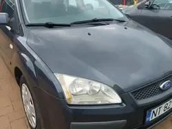 Utilizat 2007 Ford Focus Berlinǎ | 2.100 EUR