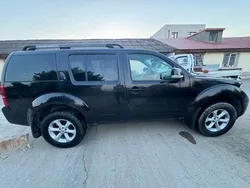 Negru Utilizat 2009 Nissan Pathfinder SUV | 7.300 EUR