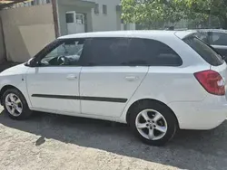 Alb Utilizat 2012 Skoda Fabia Hatchback | 3.750 EUR