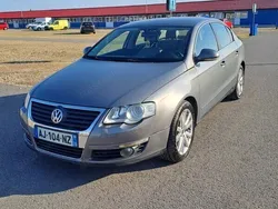 Utilizat 2008 VW Passat Berlinǎ | 2.700 EUR (Preț bun)