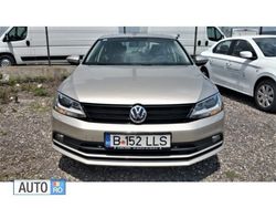 Auriu Utilizat 2015 VW Jetta Trendline Berlinǎ | 3.029 EUR