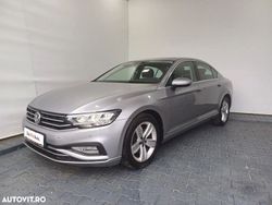Gri mediu normal Utilizat 2020 VW Passat Highline Berlinǎ | 18.450 EUR (Preț OK)