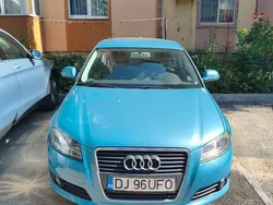 Albastru Utilizat 2008 Audi A3 Attraction Coupe | 3.399 EUR (Super Preț)