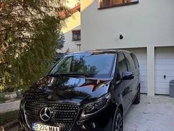 Culoarenegru Utilizat 2024 Mercedes V250 Avantgarde Monovolum | 75.867 EUR