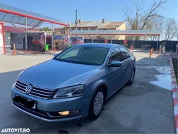 Gri Utilizat 2013 VW Passat Edition Break | 5.800 EUR (Preț bun)