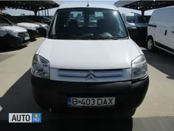 Alb Utilizat 2008 Citroën Berlingo Monovolum | 3.700 EUR