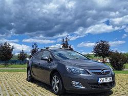 Culoaregri Utilizat 2014 Opel Astra Break | 2.800 EUR (Super Preț)