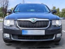Culoaremaro Utilizat 2011 Skoda Superb Elegance Break | 9.000 EUR (Scump)
