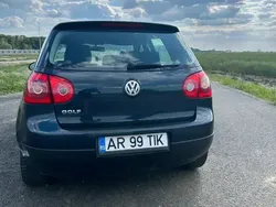 Albastru Utilizat 2005 VW Golf V Hatchback | 2.990 EUR (Preț OK)