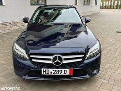 Culoarealbastru Utilizat 2020 Mercedes C220 Berlinǎ | 18.700 EUR (Super Preț)
